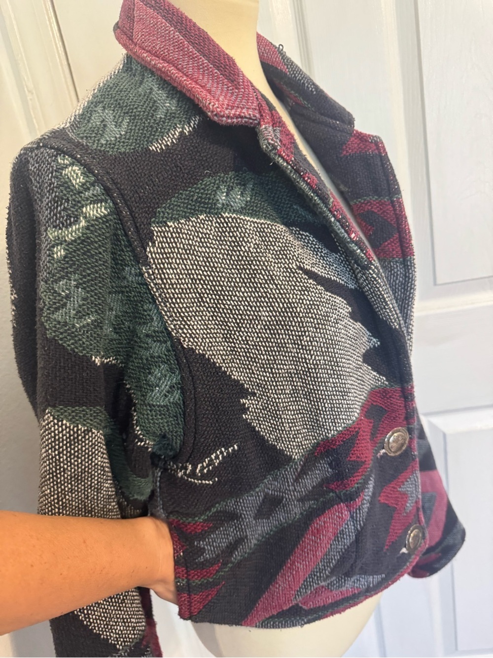 Vintage 90s Painted Pony Wolf Southwestern Tapestry Jacket Cropped Concho Button - Picture 4 of 16